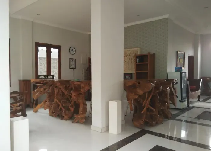 Wahyu Dana 罗威那
